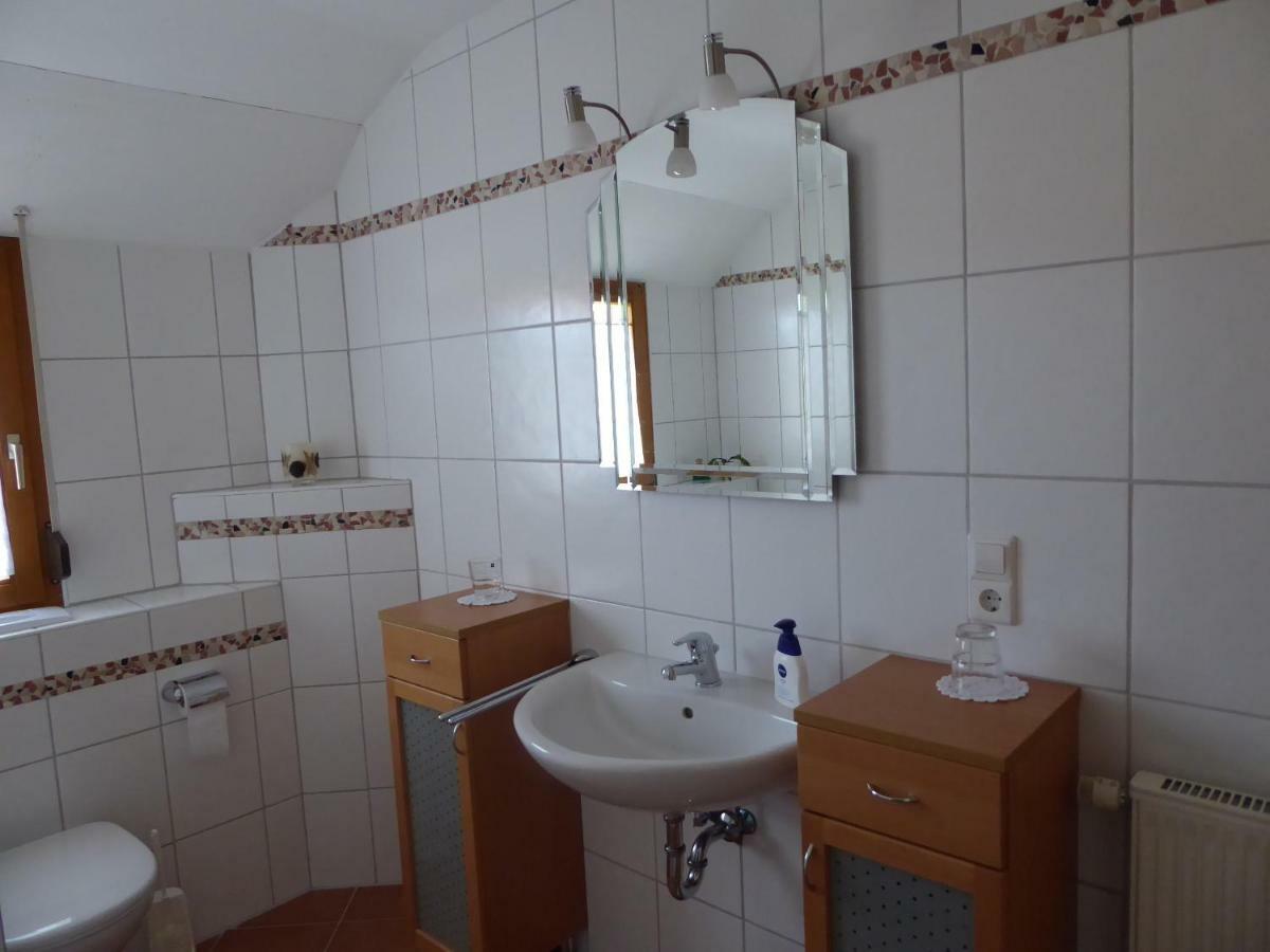 Enzkreisspitze Apartment Neuenburg  Bagian luar foto